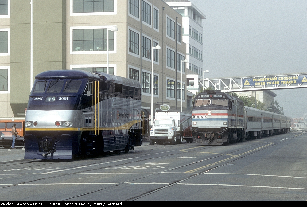 Amtrak 283 (Tr. 721) and Cal DOT 2001 in Jack London Square